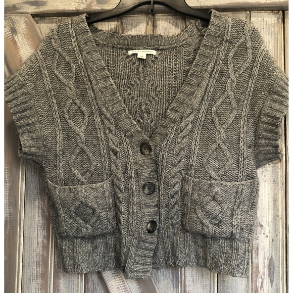 Alpaca Sweater Banana Republic Crop S/S Cardigan Cable Knit Gray Button XS Women - Picture 2 of 13